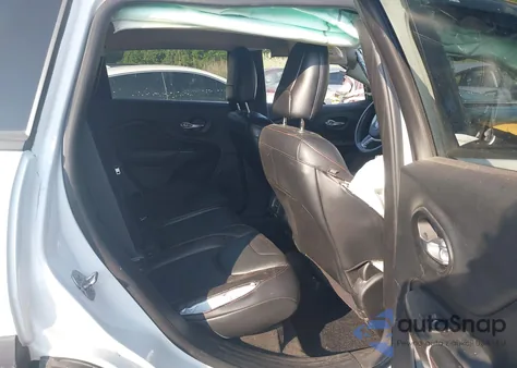 2015 Jeep Cherokee Trailhawk z USA, uszkodzony, nr VIN 1C4PJMBS0FW778614